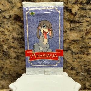 Disney Anastasia Purple and Red Trading Card Pack